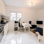 Business Appartement Flughafen Duesseldorf